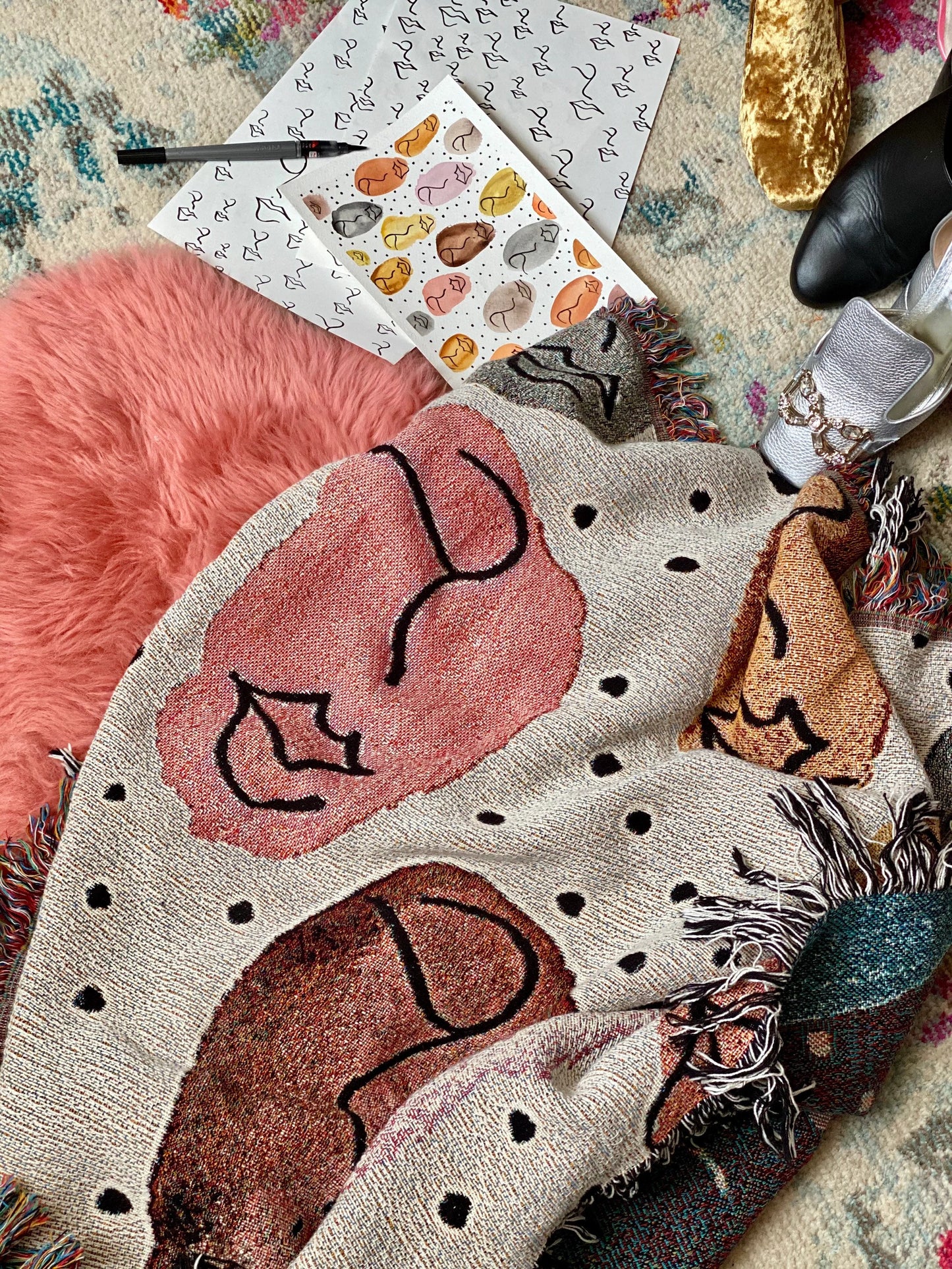 Ladies of Colours - Woven Art Throw Blanket
